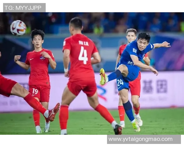 武汉足球队的节奏与魅力探秘:从历史到未来的全景分析 武汉足球队的节奏与魅力探秘:从历史到未来的全景分析